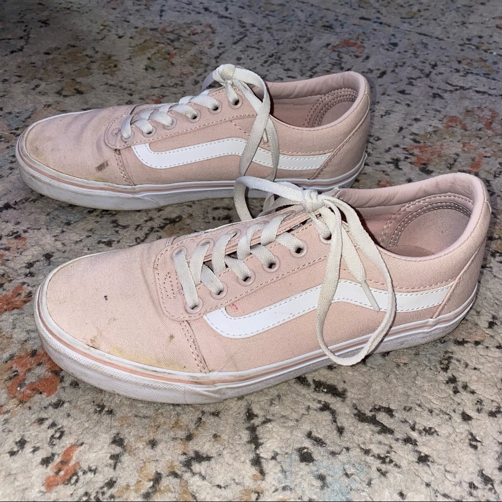 Vans - Picture 3 of 9